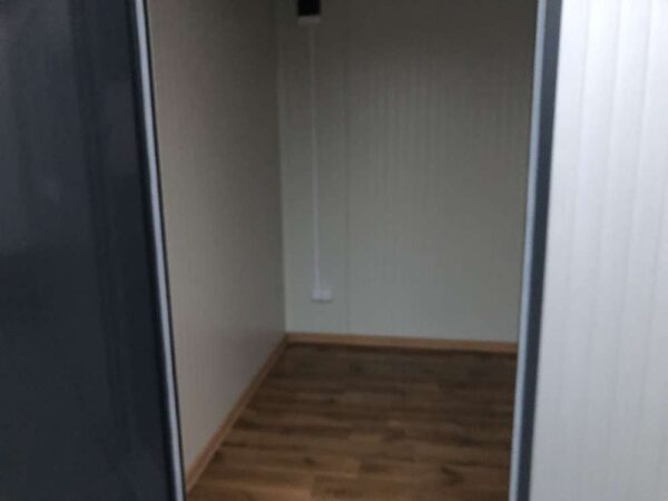 Bürocontainer Sanitär 5×2,20 – Bild 3
